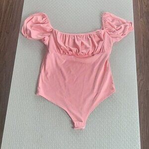 Live in the Moment Women's Pink Ruffle Sleeve Off The Shoulder Bodysuit Size L